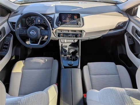 Certified 2023 Nissan Rogue SV image 26