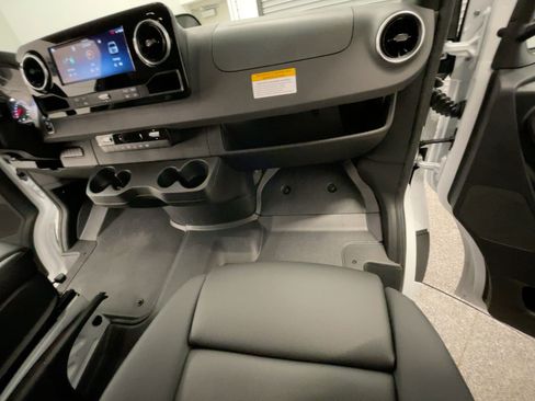 New 2026 Mercedes-Benz Sprinter 2500 image 26