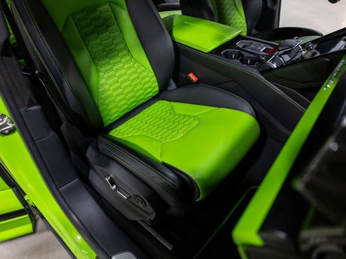 Used 2022 Lamborghini Urus image 32