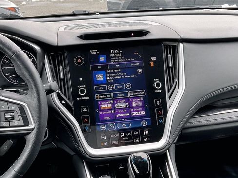 Used 2020 Subaru Outback Limited image 6