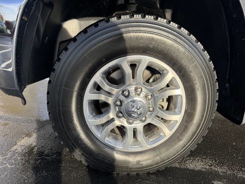 Used 2018 RAM 3500 Laramie w/ Protection Group image 17