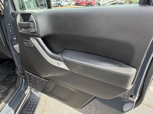 Used 2017 Jeep Wrangler Unlimited Sahara w/ Quick Order Package 24E Chief image 16