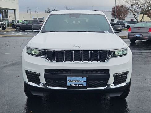 New 2025 Jeep Grand Cherokee L Limited w/ Trailer Tow Package AWD/4WD image 9
