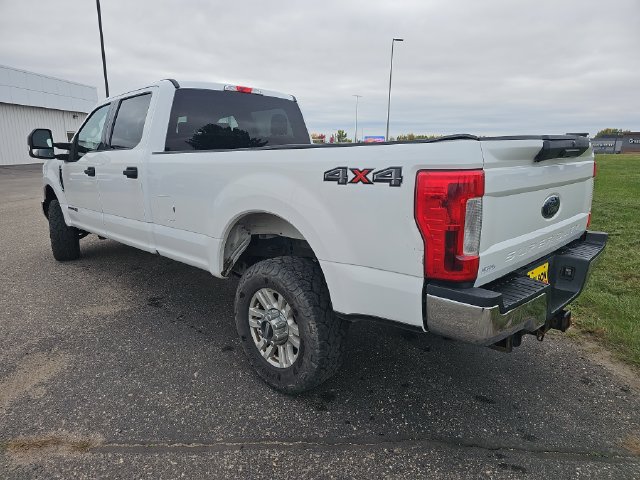 Used 2019 Ford F350 XLT AWD/4WD image 3