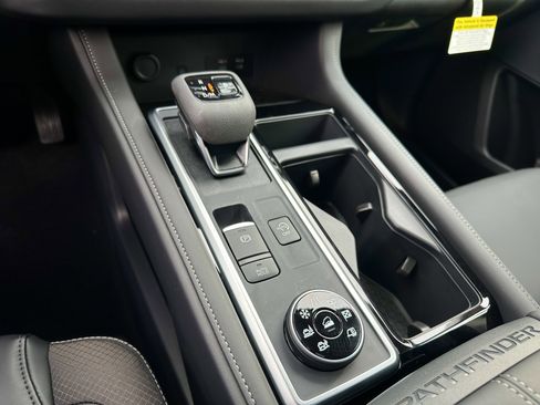 New 2026 Nissan Pathfinder SL AWD/4WD image 20