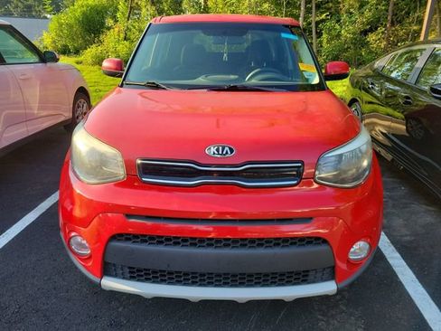 Used 2019 Kia Soul + FWD image 2