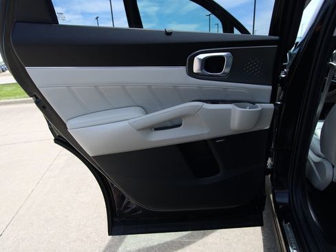 Used 2023 Kia Sorento SX Prestige w/ Panoramic Sunroof Package AWD/4WD image 41