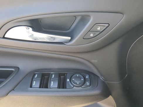 Used 2024 Chevrolet Equinox RS image 24