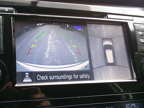 Used 2016 Nissan Rogue SL w/ SL Premium Package image 25