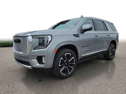 Used 2023 GMC Yukon Denali AWD/4WD image 2