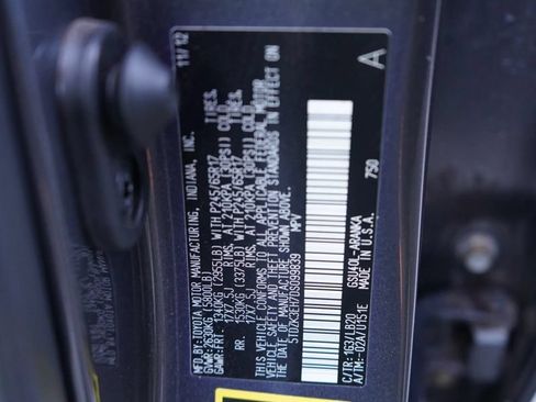 Used 2013 Toyota Highlander Plus FWD image 9