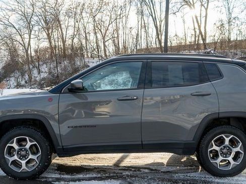 Used 2022 Jeep Compass Trailhawk image 9