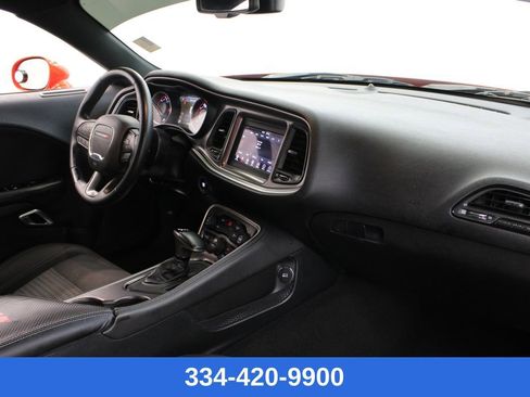 Used 2020 Dodge Challenger SXT image 21