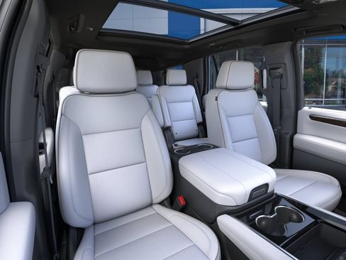New 2026 Chevrolet Tahoe Premier w/ Sun And Tow Package AWD/4WD image 16