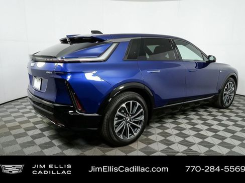 Certified 2024 Cadillac Lyriq Sport w/ Nappa Leather Package image 30