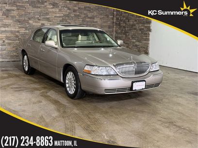 Used 2003 Lincoln Town Car Signature