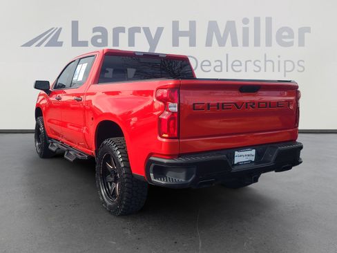 Used 2020 Chevrolet Silverado 1500 LT Trail Boss image 3