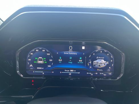 Used 2022 Chevrolet Silverado 1500 LT AWD/4WD image 16