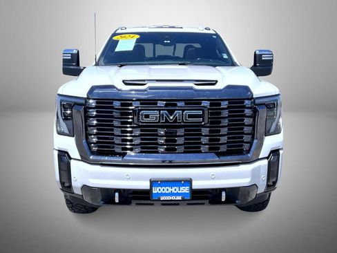 Used 2024 GMC Sierra 3500 Denali Ultimate AWD/4WD image 2