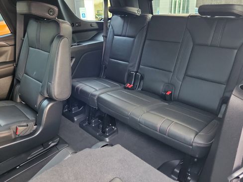 Used 2022 Chevrolet Tahoe RST w/ Sport Performance Package image 11