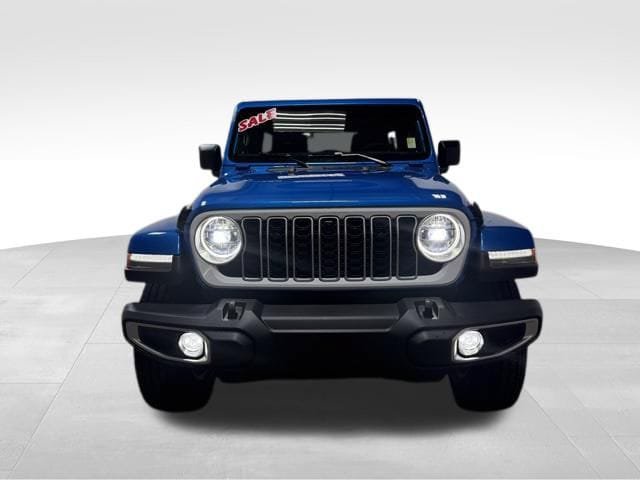 New 2026 Jeep Wrangler Unlimited Sahara w/ Whitecap Package AWD/4WD image 3