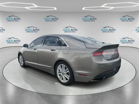 Used 2016 Lincoln MKZ FWD image 7