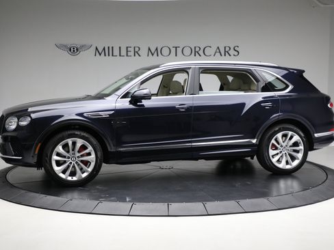 Used 2024 Bentley Bentayga Extended Wheelbase AWD/4WD image 3