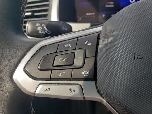 Used 2023 Volkswagen Atlas Cross Sport SE AWD/4WD image 23