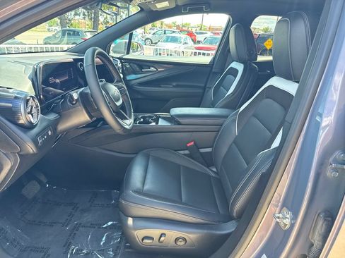 Used 2024 Chevrolet Blazer EV LT AWD/4WD image 9