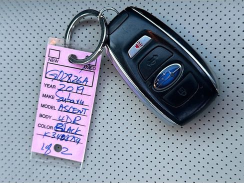 Used 2019 Subaru Ascent Limited image 39