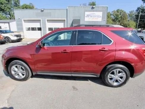 Used 2011 Chevrolet Equinox LT w/ Driver Convenience Package image 3