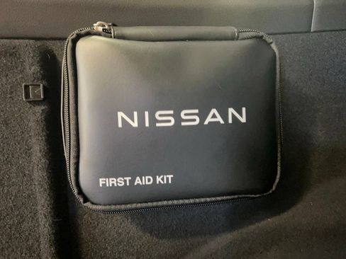 Used 2023 Nissan Rogue SV AWD/4WD image 28
