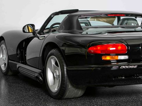 Used 1995 Dodge Viper RT/10 image 57