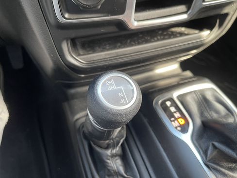 Used 2023 Jeep Wrangler Unlimited Sport AWD/4WD image 28