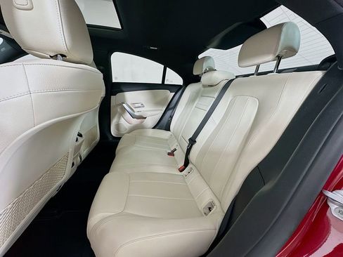 Used 2021 Mercedes-Benz CLA 250 image 4