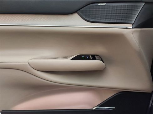 New 2025 Volvo EX90 Plus image 21