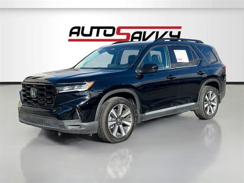 Used 2025 Honda Pilot Elite image 3