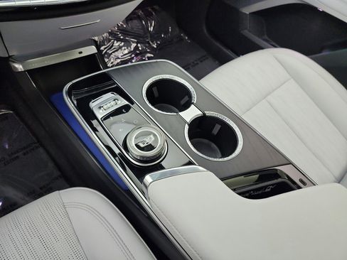 Used 2023 Cadillac Lyriq 2WD image 13