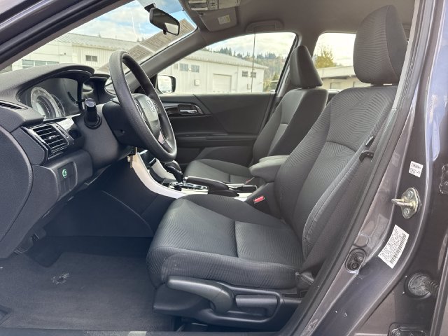 Used 2016 Honda Accord LX image 17