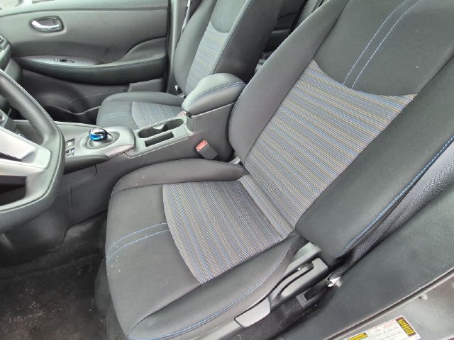 Used 2025 Nissan Leaf S FWD image 12