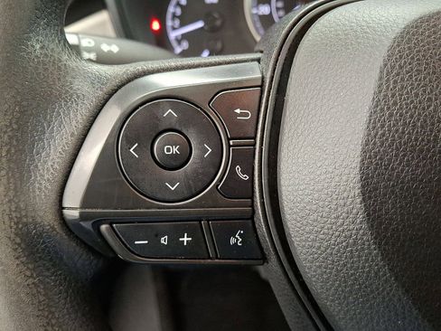 Used 2022 Toyota Corolla LE image 17