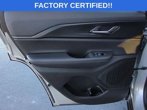 Certified 2024 Jeep Grand Cherokee Altitude image 31