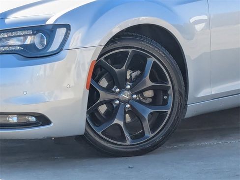 Used 2023 Chrysler 300 S image 36