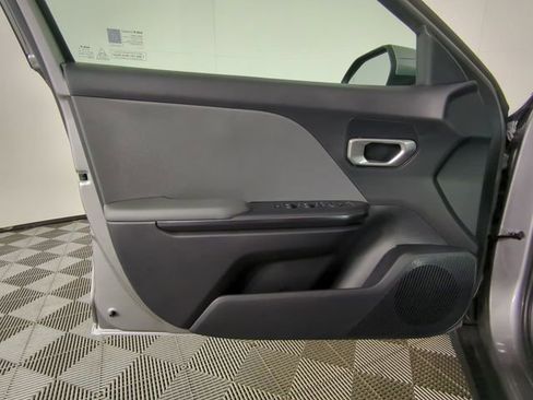 New 2025 Kia K4 LXS image 30