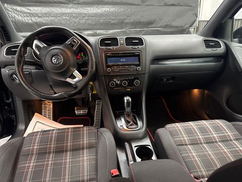 Used 2012 Volkswagen GTI 4-Door image 10