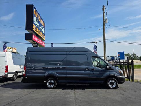 Used 2019 Ford Transit 250 148 High Roof Extended RWD image 3
