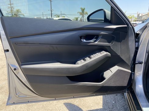 Used 2025 Honda Accord LX image 15