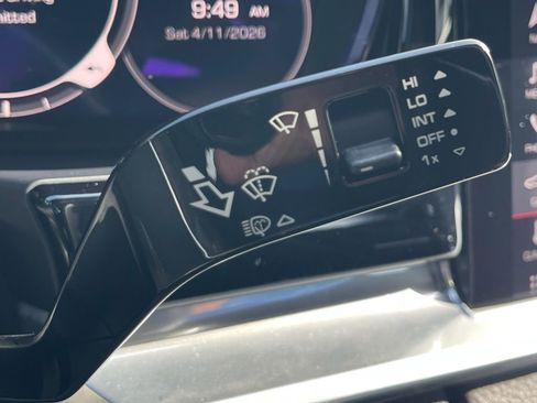 Used 2018 Porsche Panamera image 27