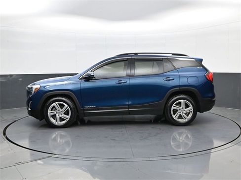 Used 2020 GMC Terrain SLE w/ Driver Convenience Package image 8