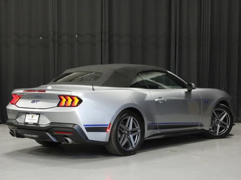 Used 2025 Ford Mustang GT Premium w/ California Special Package RWD image 5